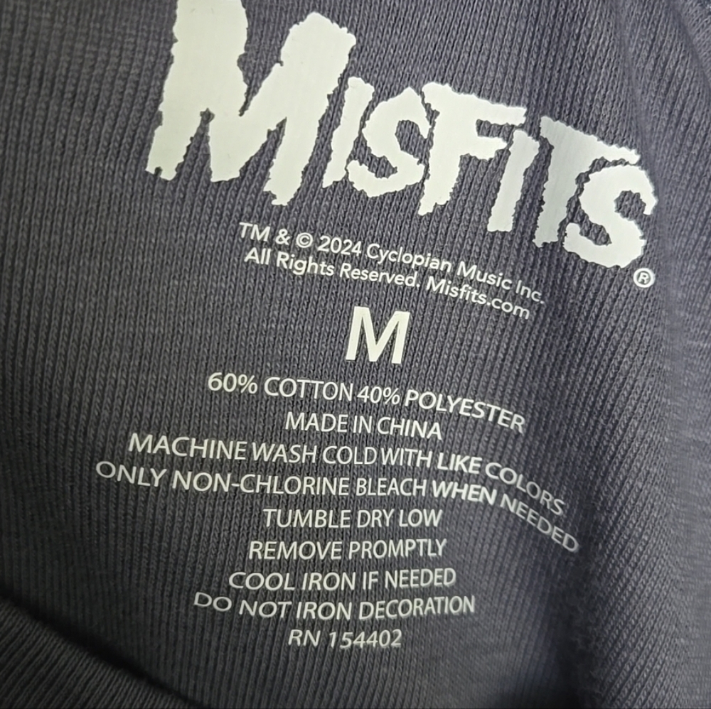 Vinyl Icons 'Misfits' Band Tee Grey Blue Women's Size Medium NWT - Picture 10 of 15